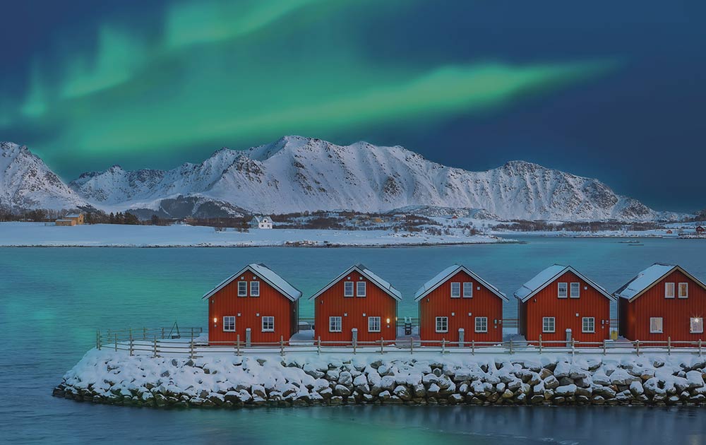Nachtaufnahme von Offersoystraumen der Lofoten