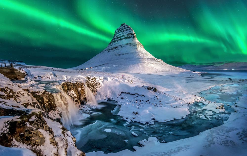 Panoramabild des Kirkjufell Berges in Island